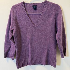 GAP Stretch Purple Lambswool V-Neck Sweater Women’s M